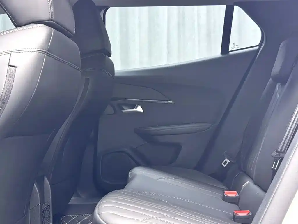 Peugeot 2008 2023 2022 230THP THE ONE
