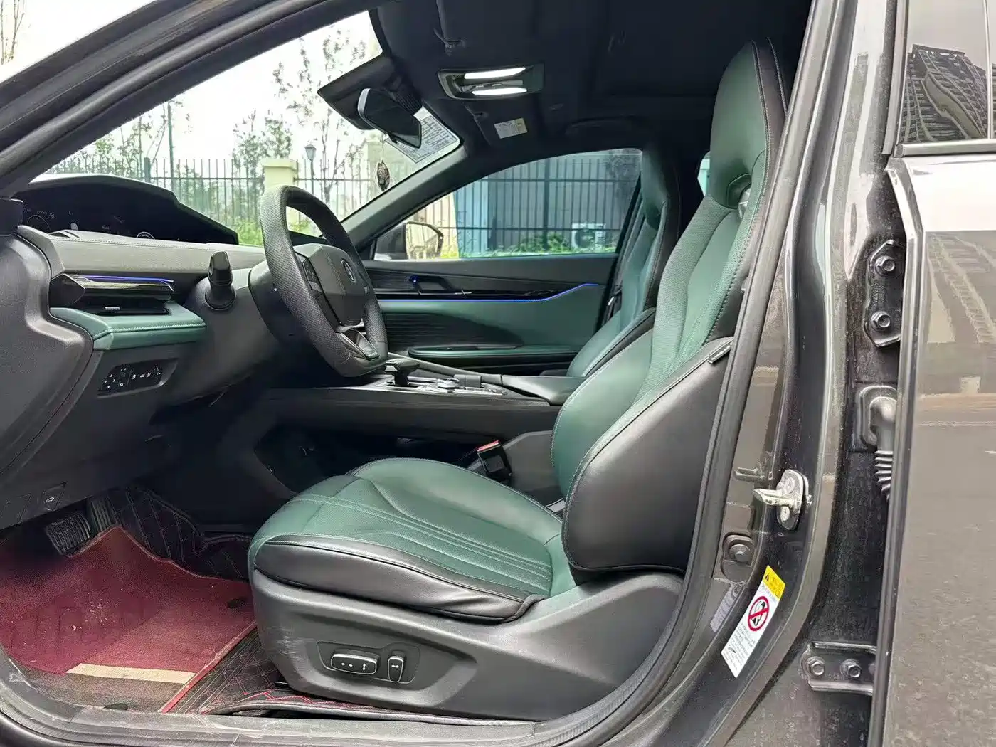 Changan UNI-V iDD 2024 2024 Blue Whale iDD 136km Smart Fun