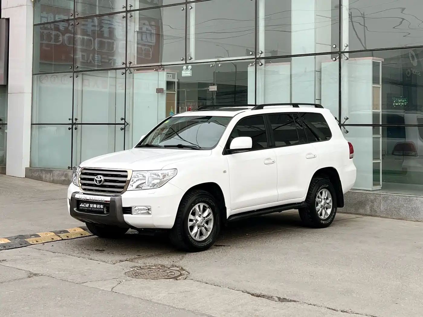 Toyota Land Cruiser 2010 Model 4.7L Automatic VX