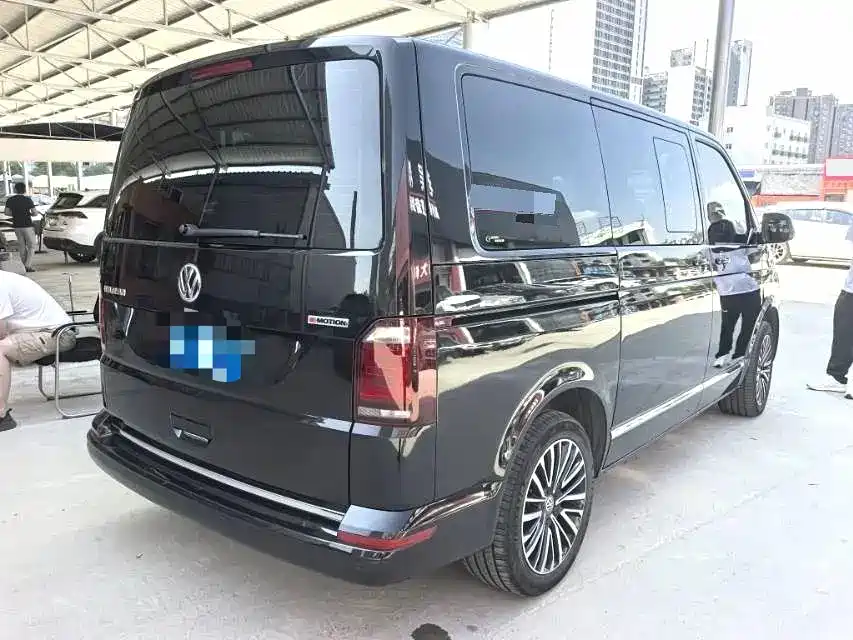 Volkswagen Multivan 2019 2019 2.0TSI 4WD Premium 7-seater