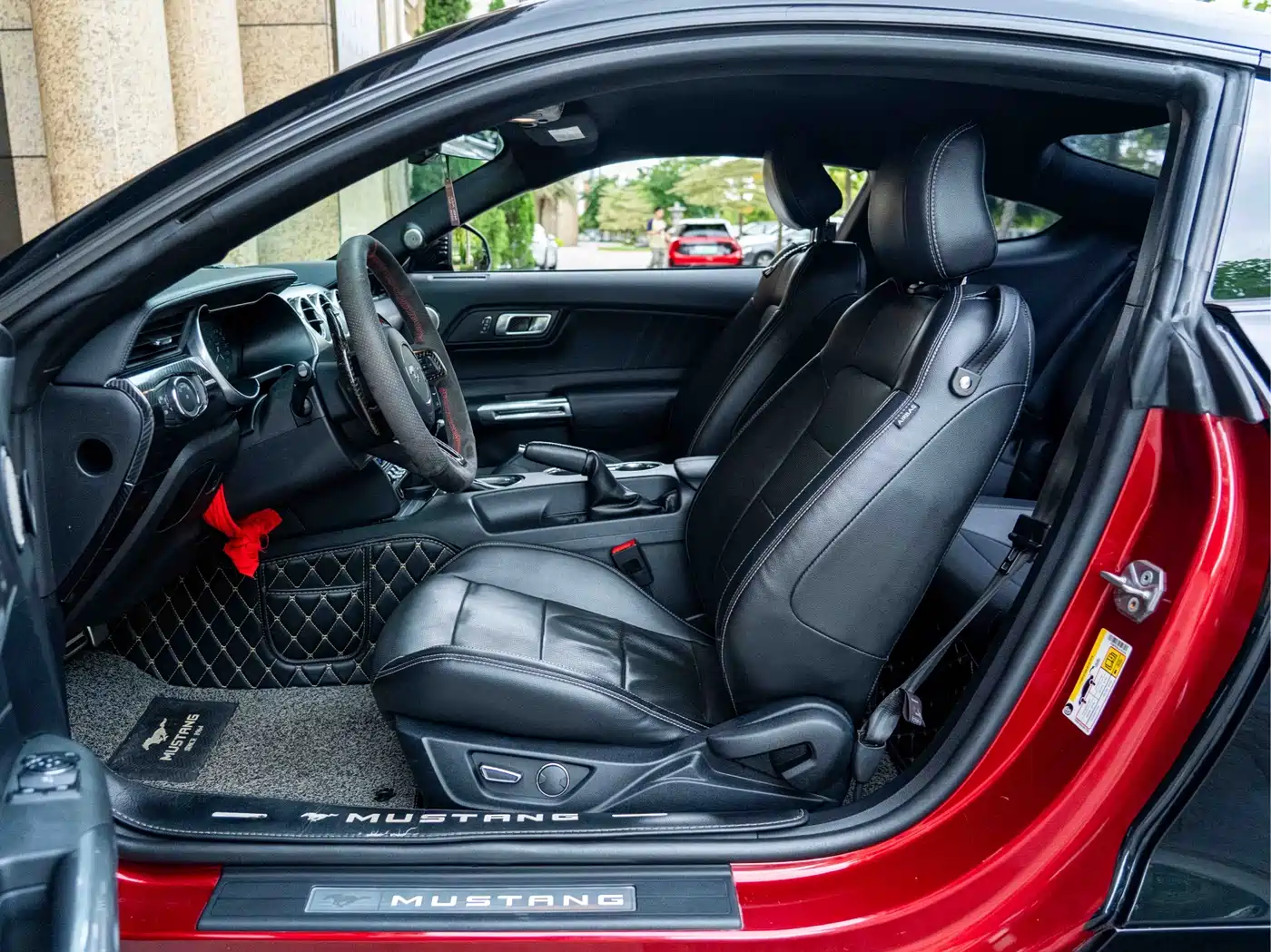 Ford Mustang 2018 Model 2.3L EcoBoost фото 17