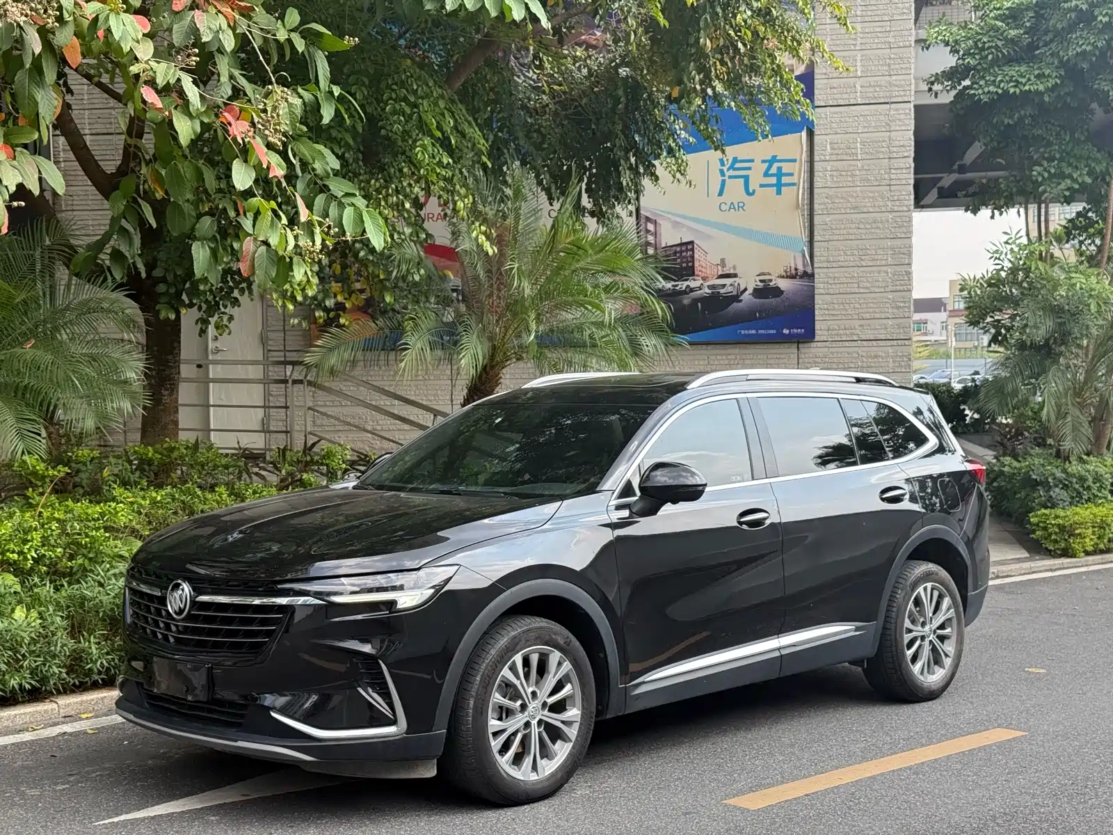 Photo 1 - Buick Envision Plus
