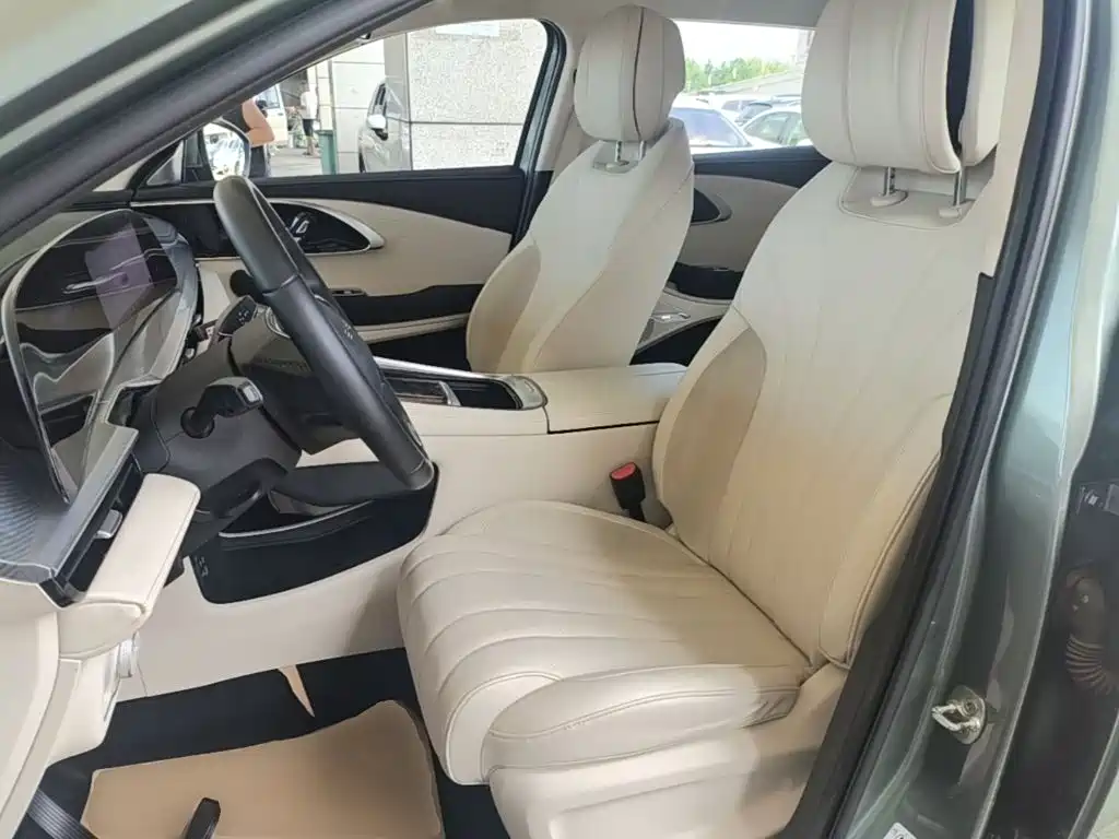 Exeed Lingyun 2023 2024 300T 2WD Starlight Edition