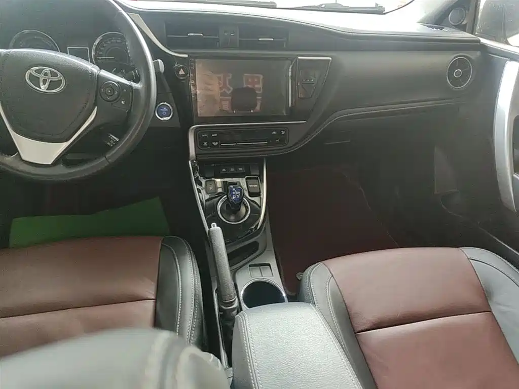 Toyota Corolla 2018 Hybrid 1.8L E-CVT Smart Edition фото 9