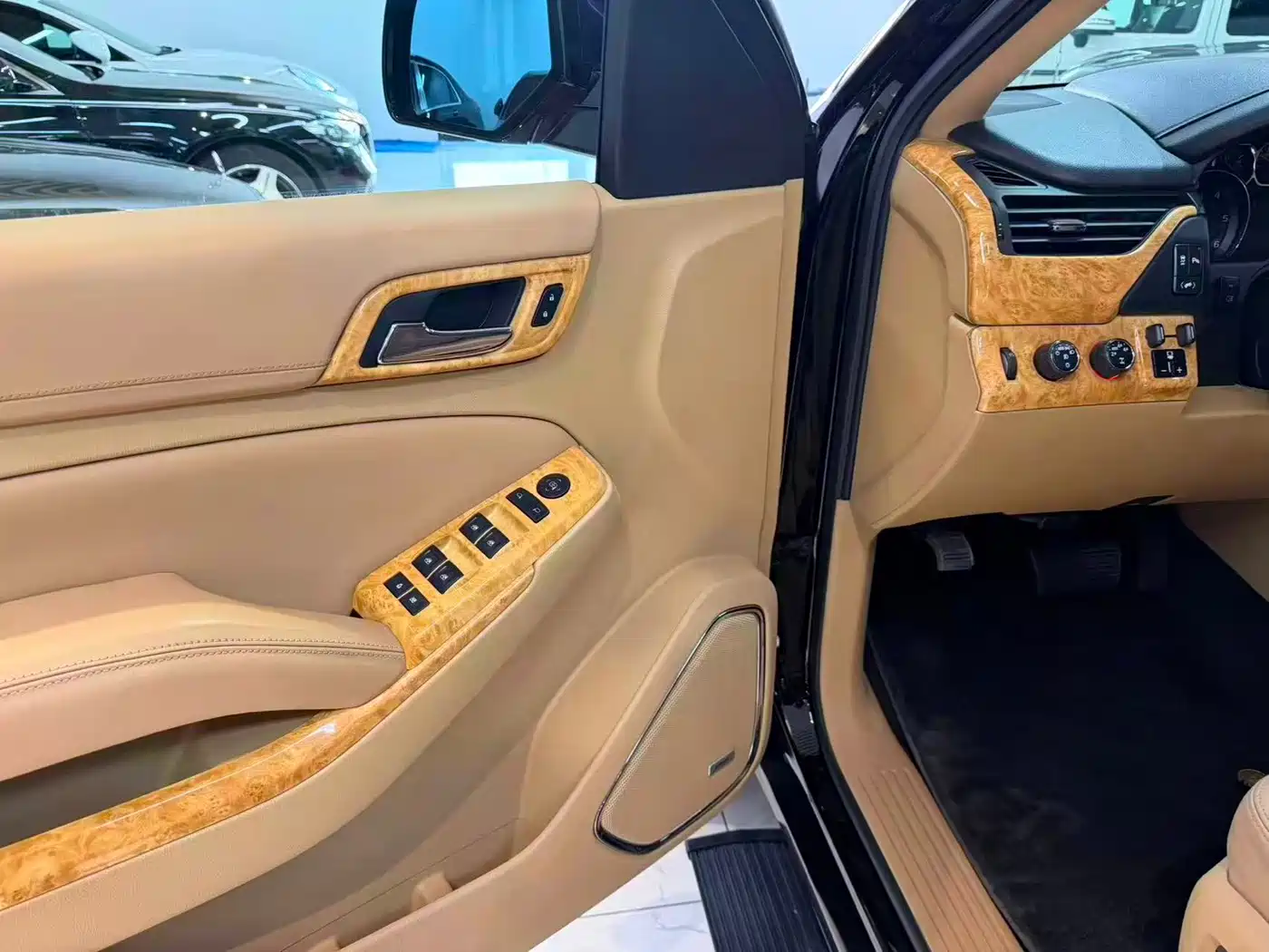 Daolangge GMC Yukon 2018 2016 Model 5.3L XL Luxury Premium Extended 4WD