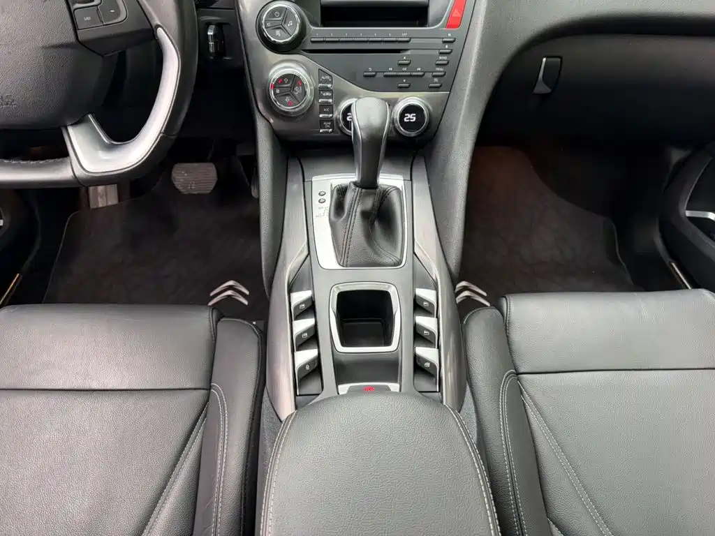 DS 5 2018 2014 1.6T Elegance THP160