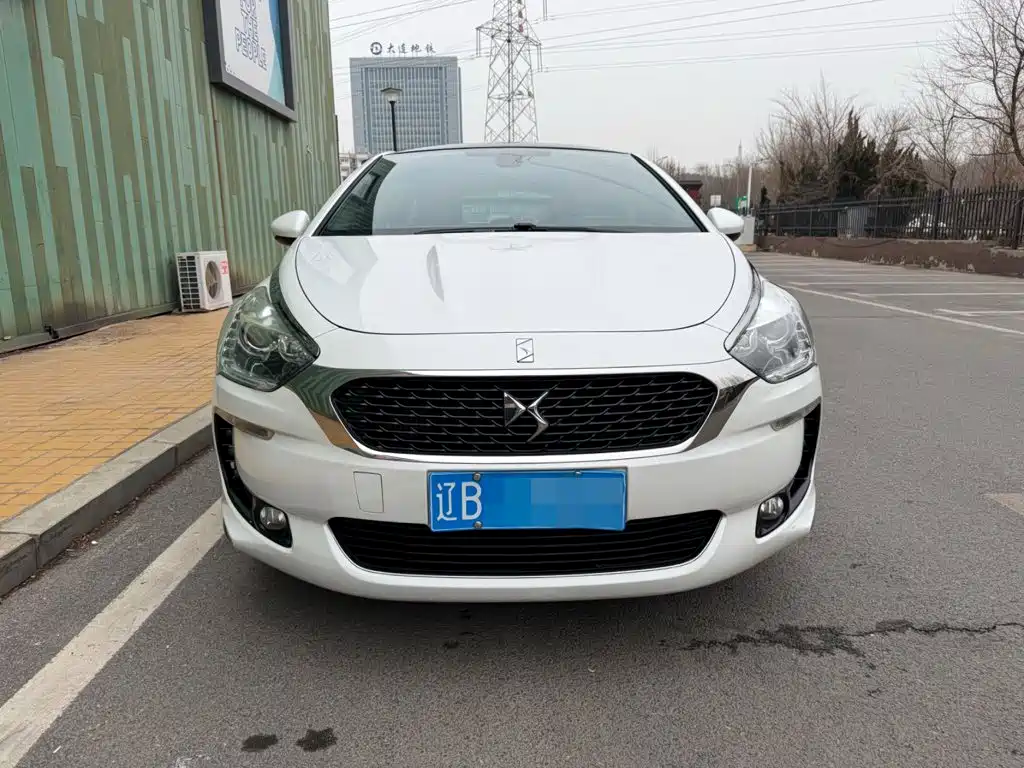 DS 5 2018 2014 1.6T Elegance THP160
