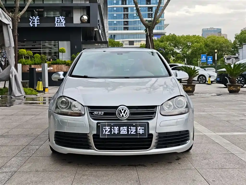 Volkswagen Golf (Import) 2006 GTI 2.0T 3-Door фото 2