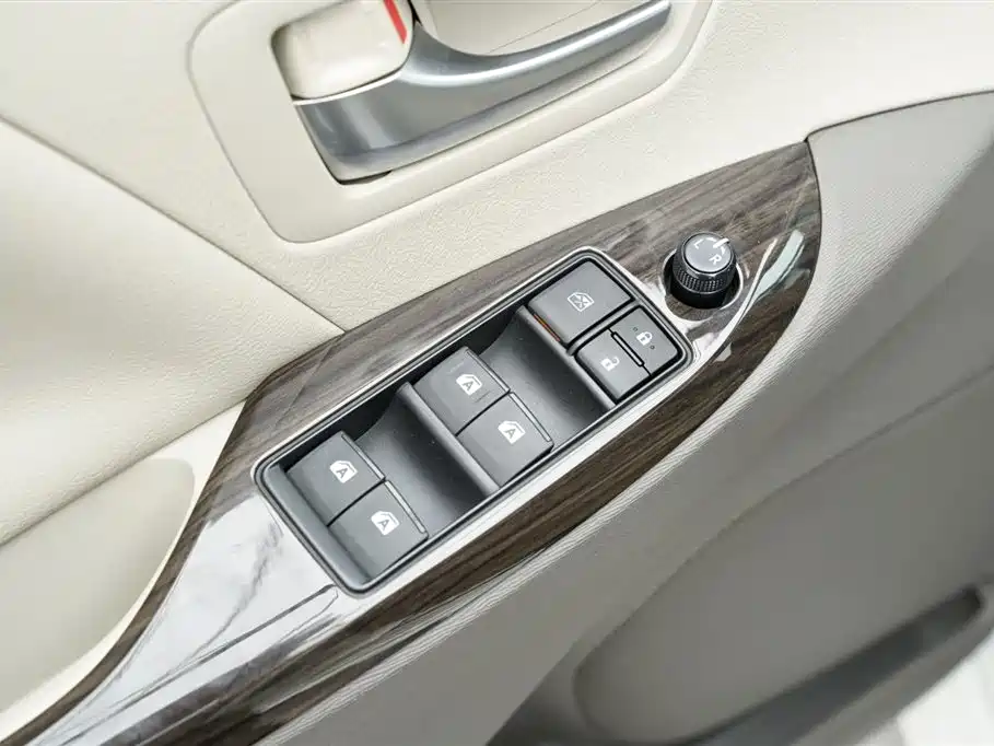 Toyota Sienna 2016 2015 3.5L 4WD L