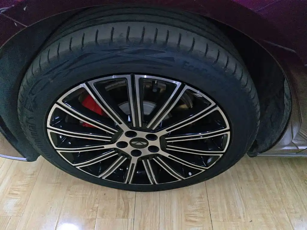 Chery Fengyun Fengyun A9L 2025 2025 Model 4WD High-performance Summit Edition