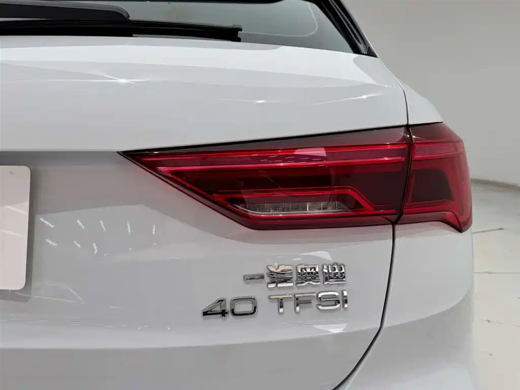 Audi Q3 2022 40 TFSI Fashion Dynamic фото 10