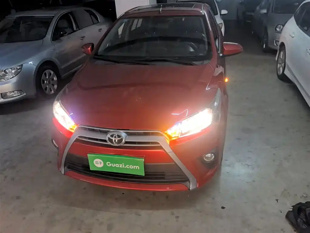 Toyota YARiS L Zhi Xuan 2015 1.5G Auto Sunroof Special Edition фото 3