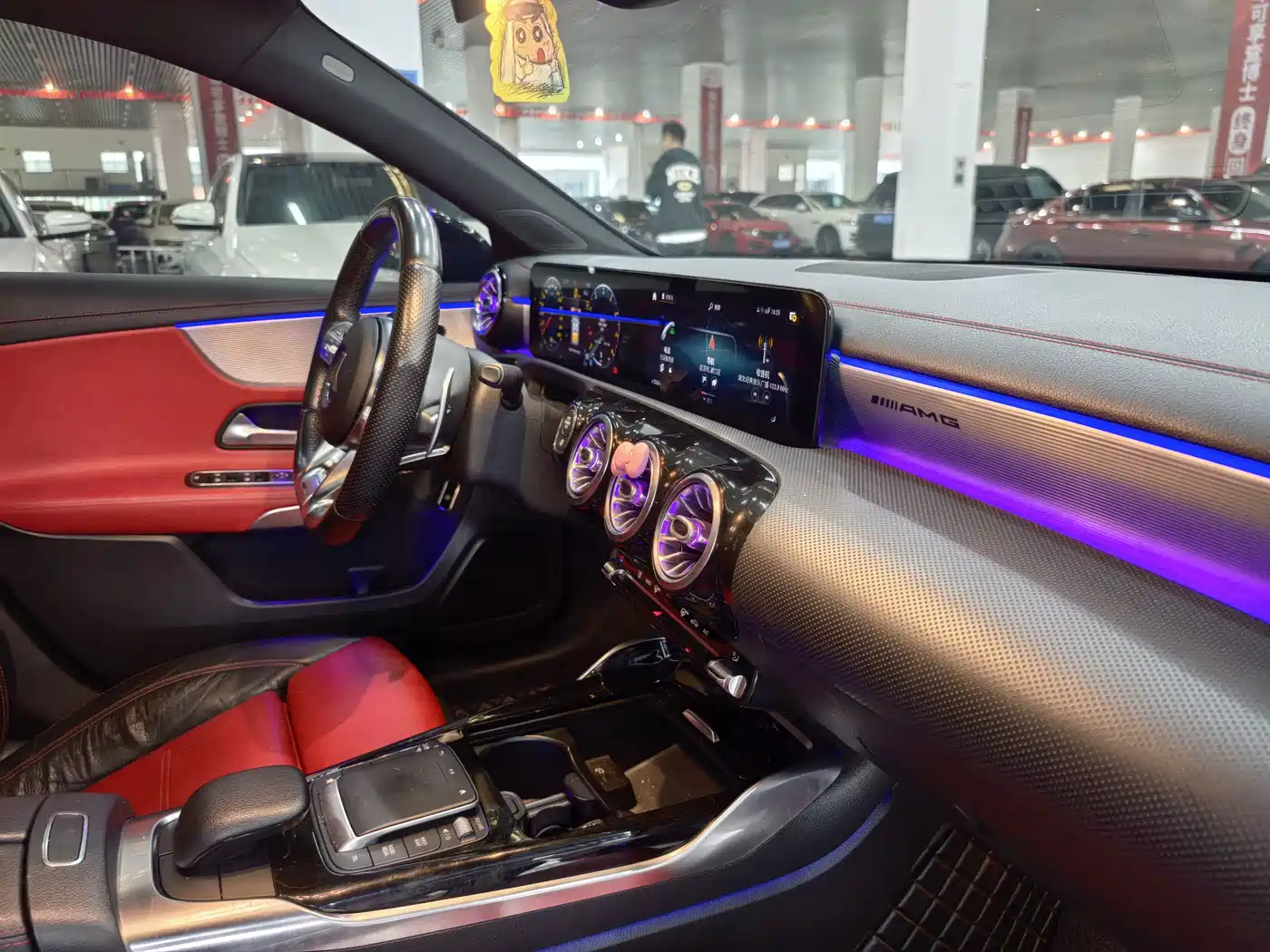 Mercedes-Benz A-Class AMG 2020 AMG A 35 L 4MATIC фото 13