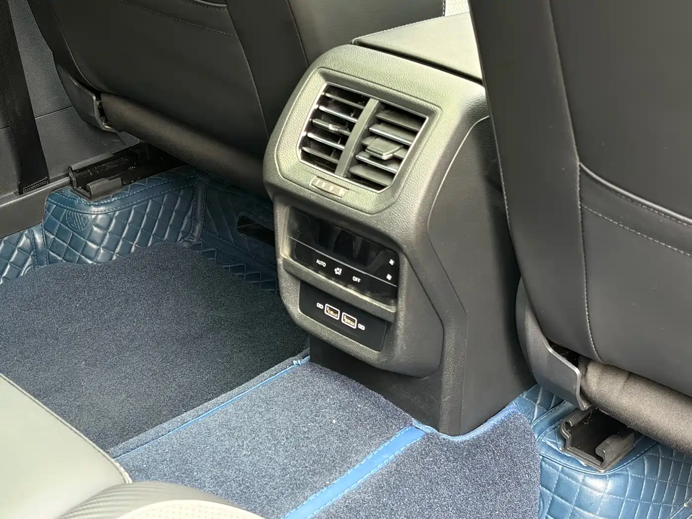 Volkswagen Tayron X 2023 380TSI 4WD Flagship Smart Edition фото 4