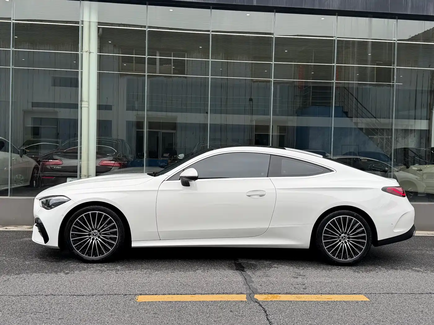 Mercedes-Benz CLE 2025 CLE 260 Coupe фото 11