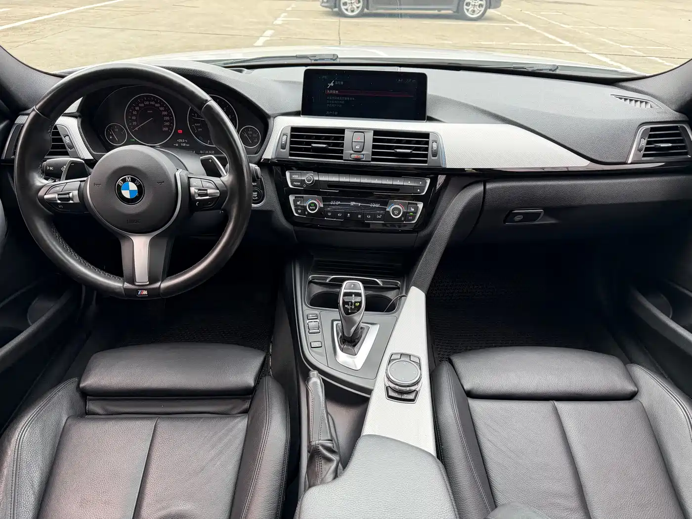 BMW 3 Series 2016 328i xDrive M Sport фото 11