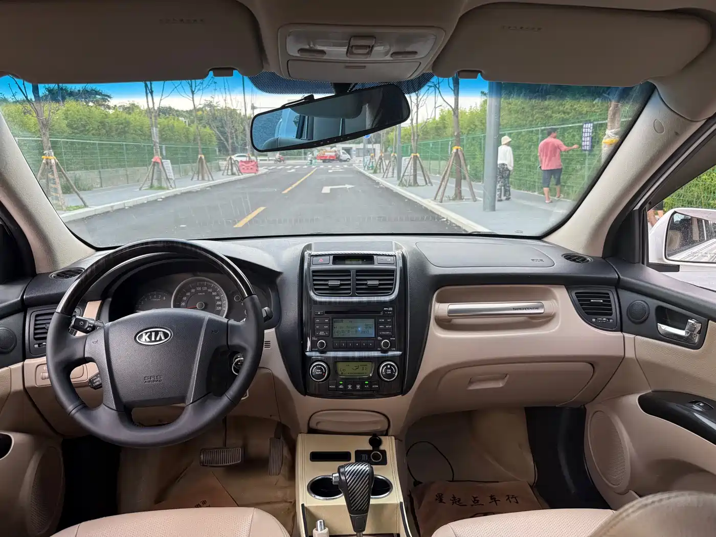 Kia Sportage 2011 2.0L Automatic 2WD GL фото 11