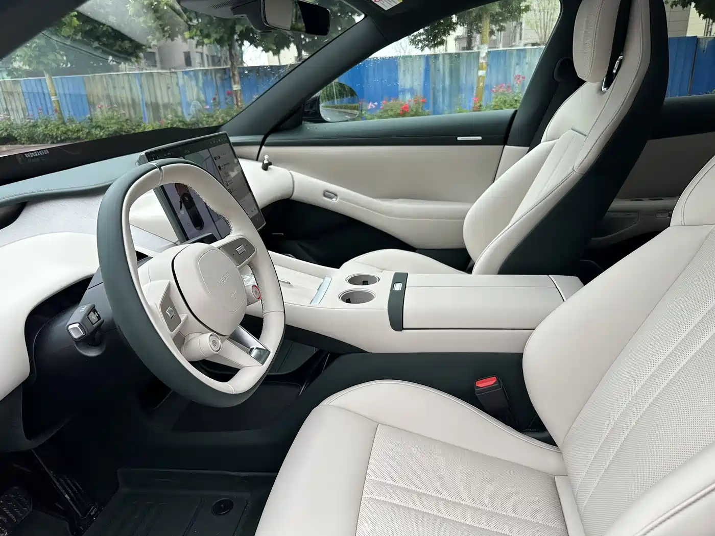 Xiaomi Auto Xiaomi YU7 2025 Extended Range RWD Edition фото 9
