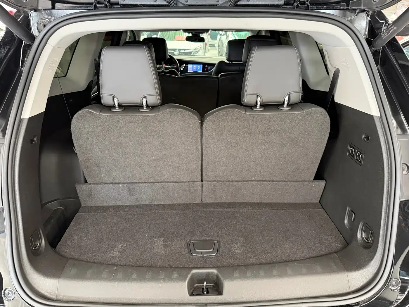 Buick Enclave 2024 2022 652T 2WD Premium 7-Seater