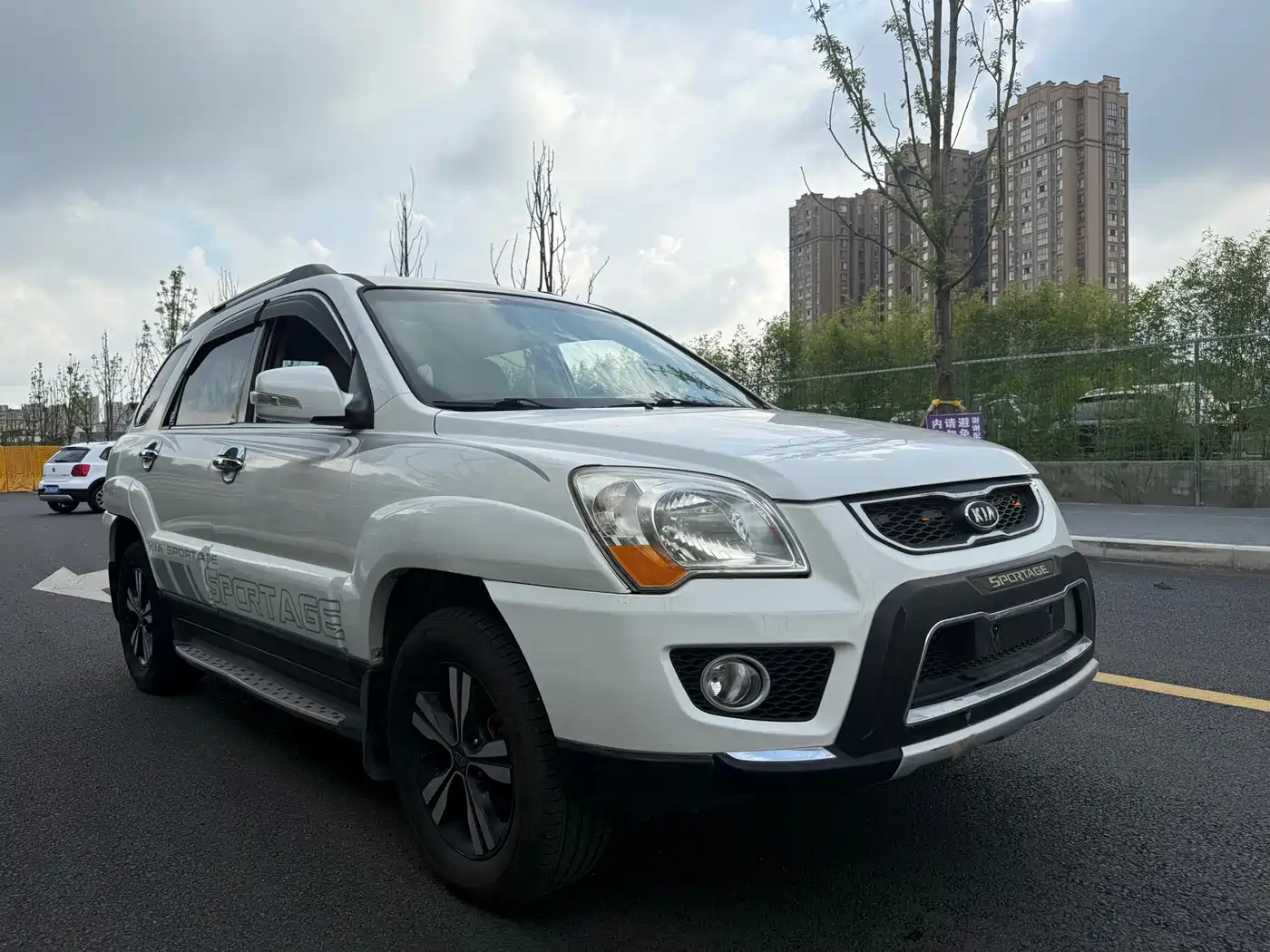 Kia Sportage 2011 2.0L Automatic 2WD GL фото 2