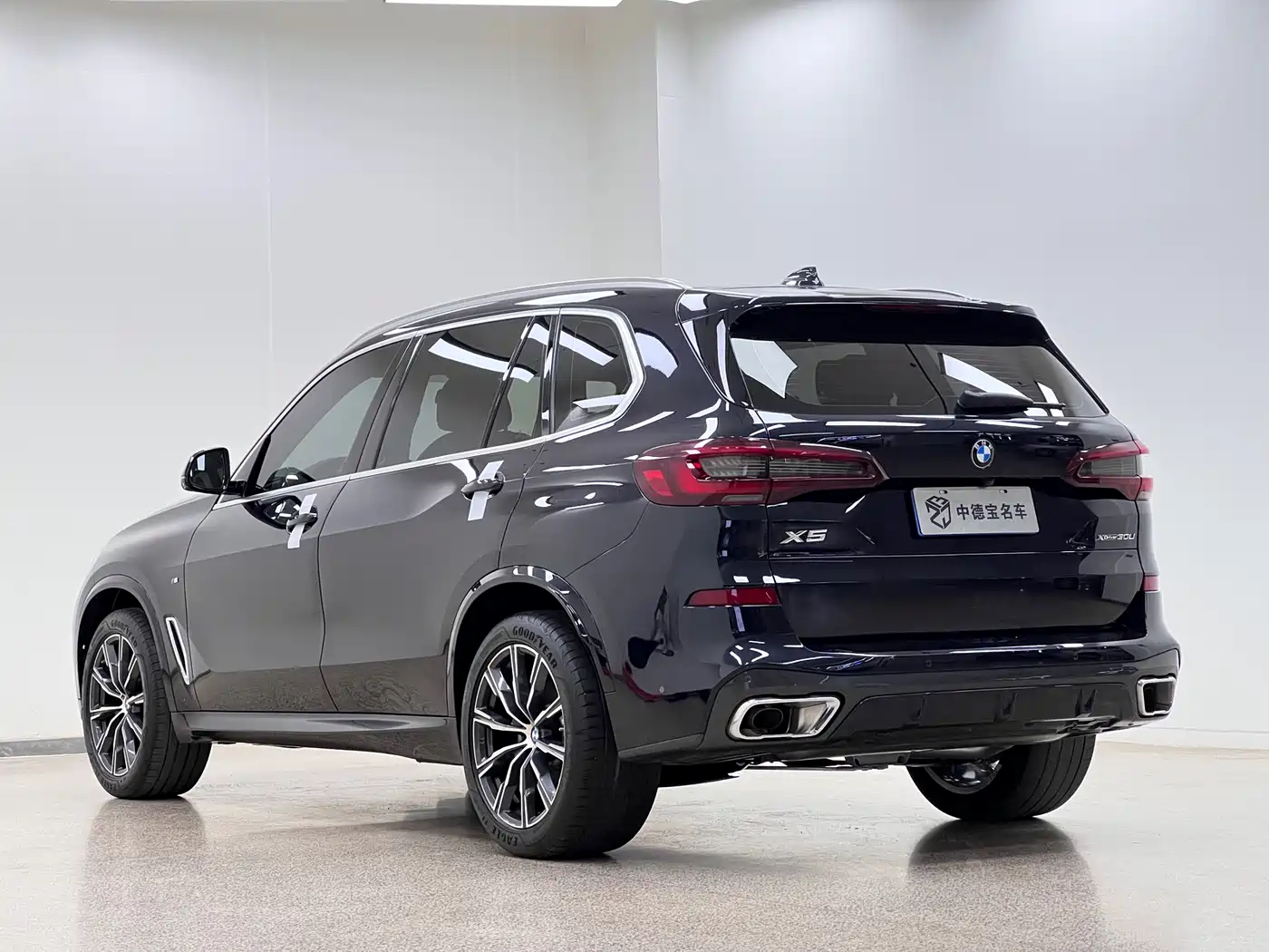 BMW X5 2022 Facelift xDrive 30Li Premium M Sport Package фото 3