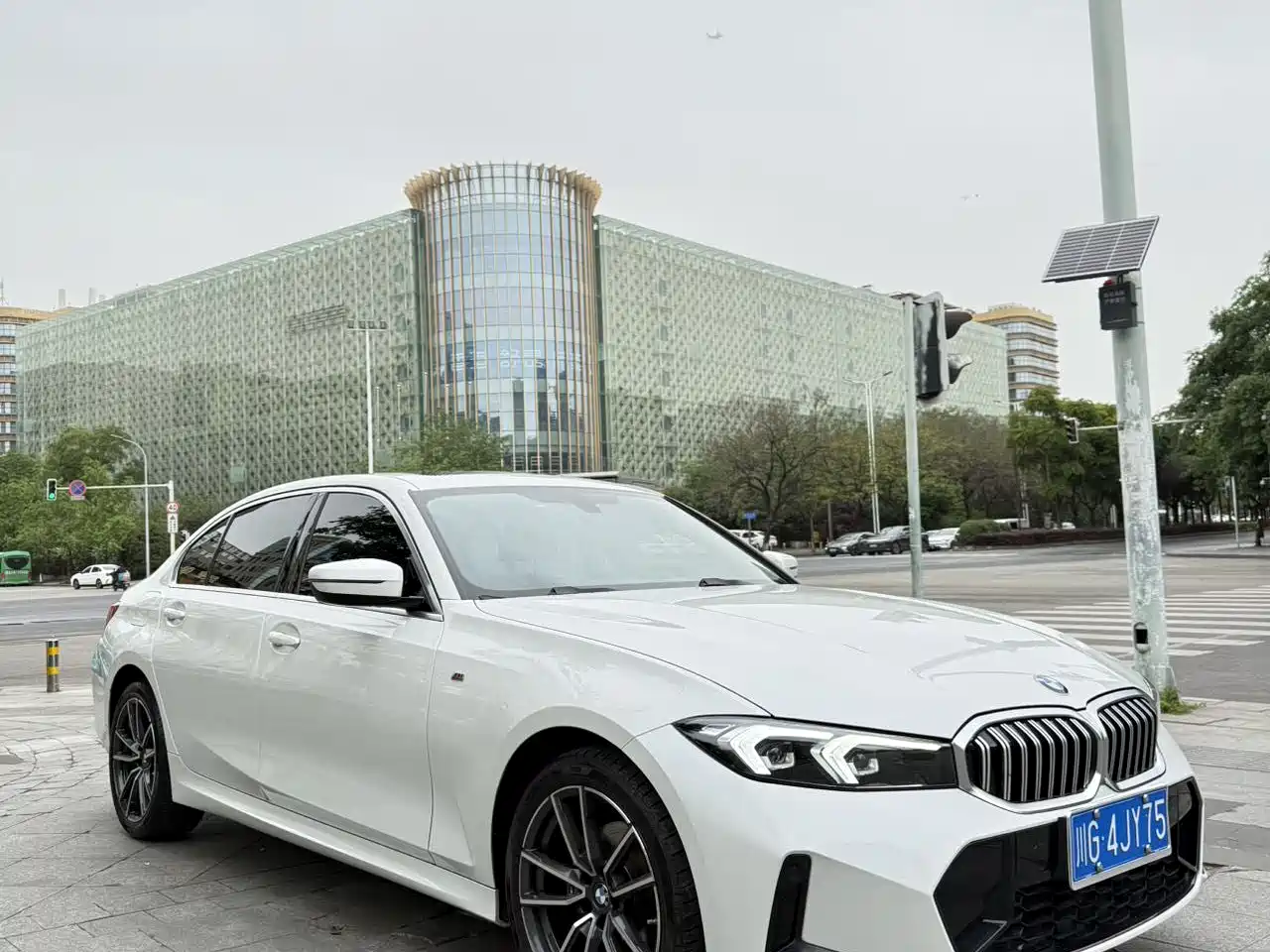 BMW 3 Series 2023 320Li M Sport Package фото 2