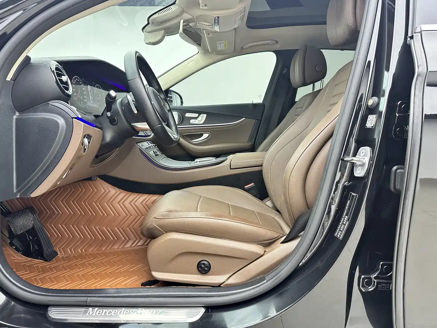 Mercedes-Benz E-Class 2020 Facelift E 300 L Sport Exclusive фото 18