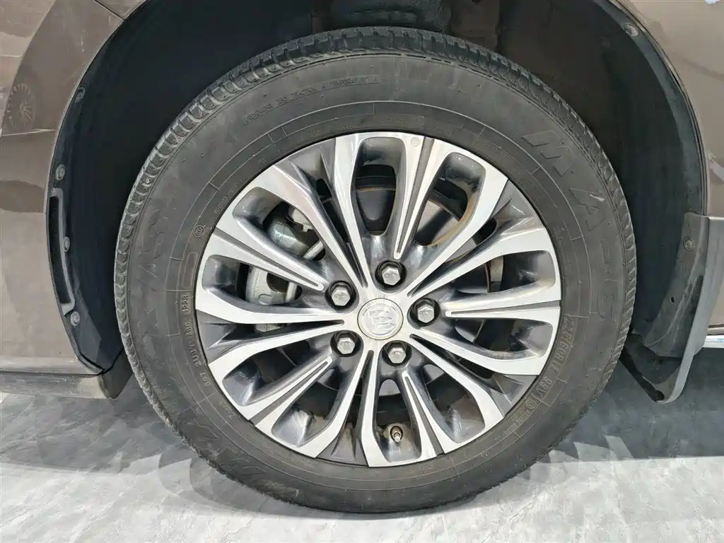 Buick GL8 2023 Land Business Class 652T Luxury фото 3