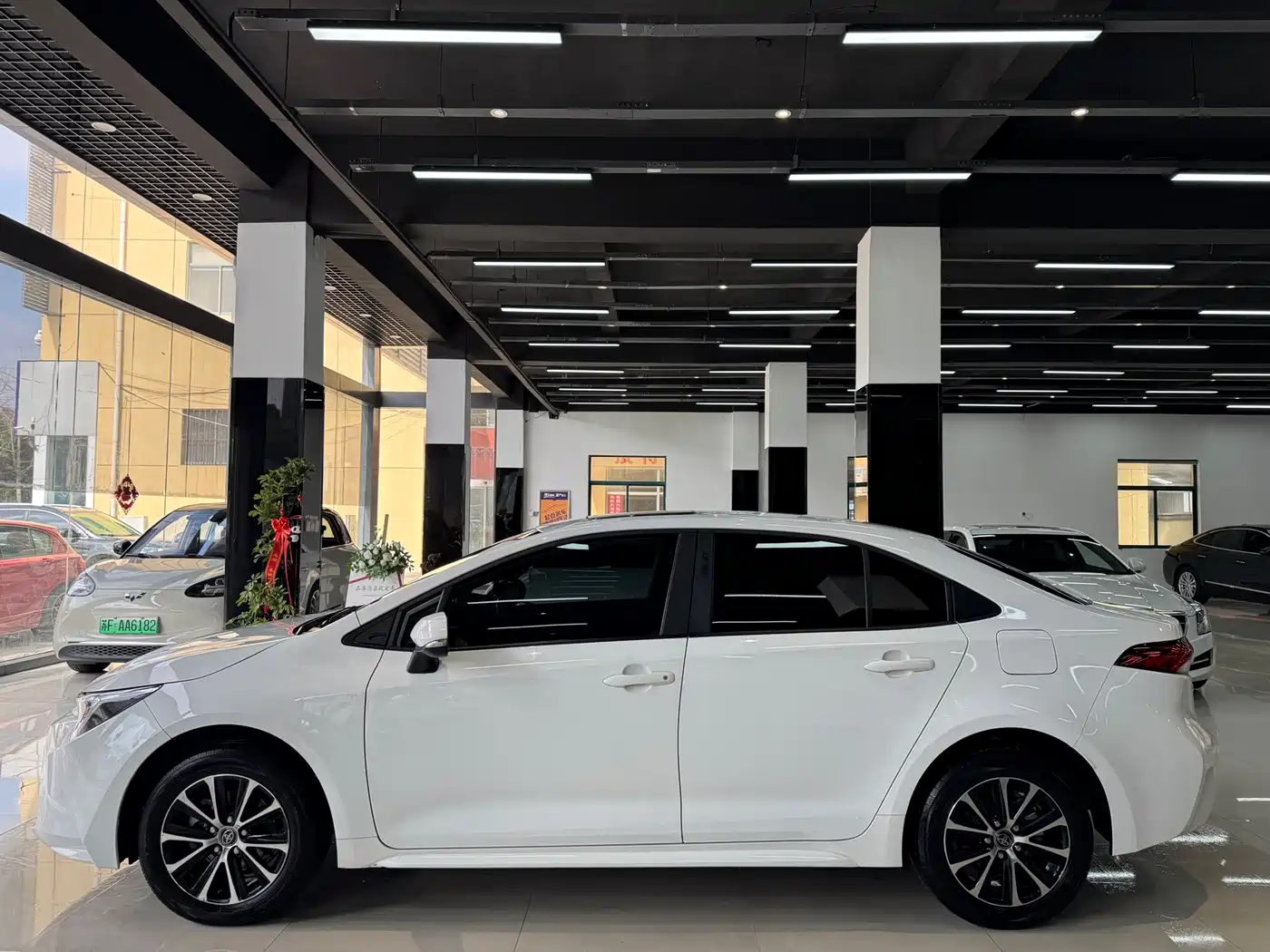 Toyota Levin 2023 185T CVT Luxury фото 4