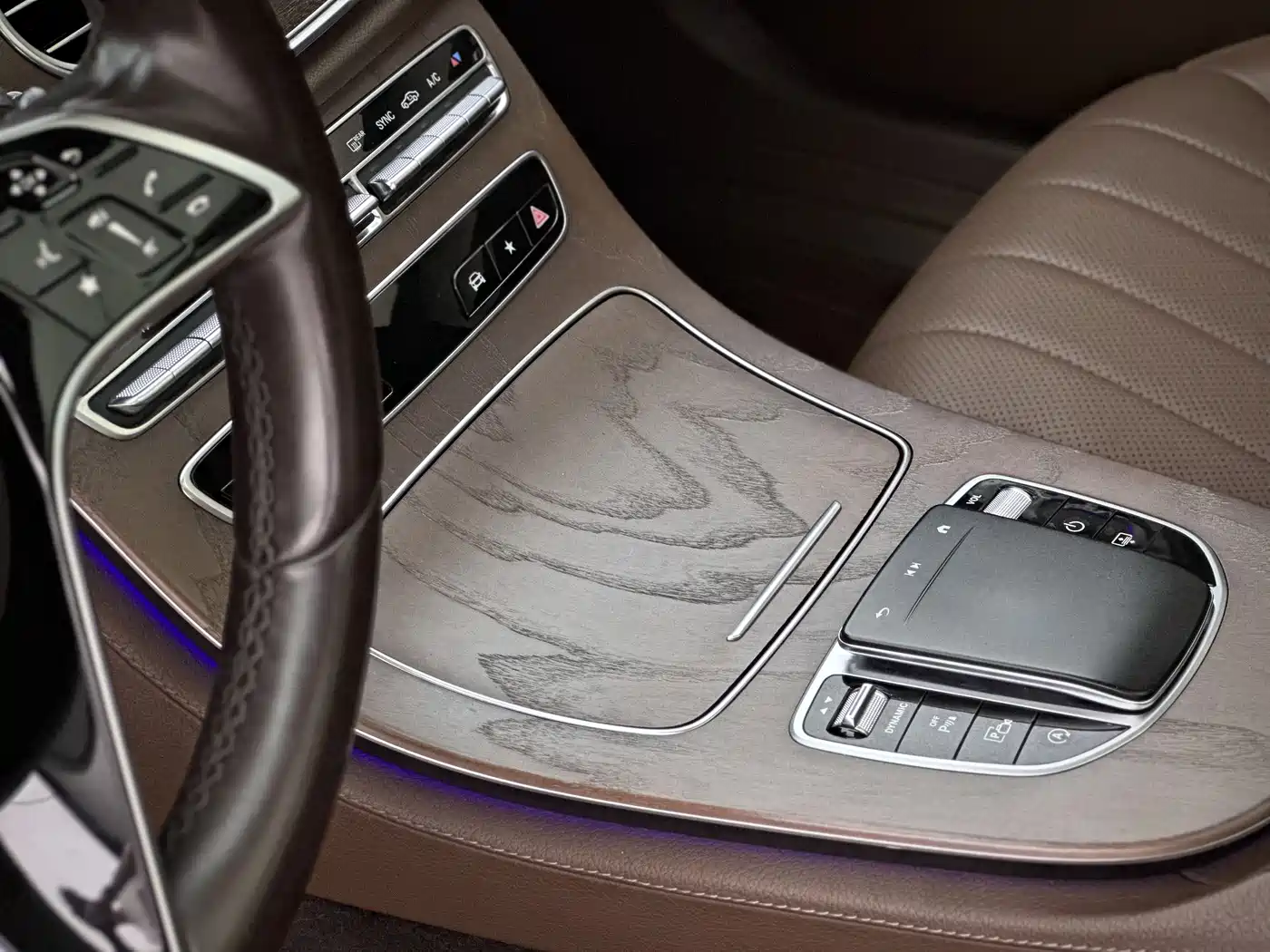 Mercedes-Benz E-Class 2021 E 300 L Premium фото 7