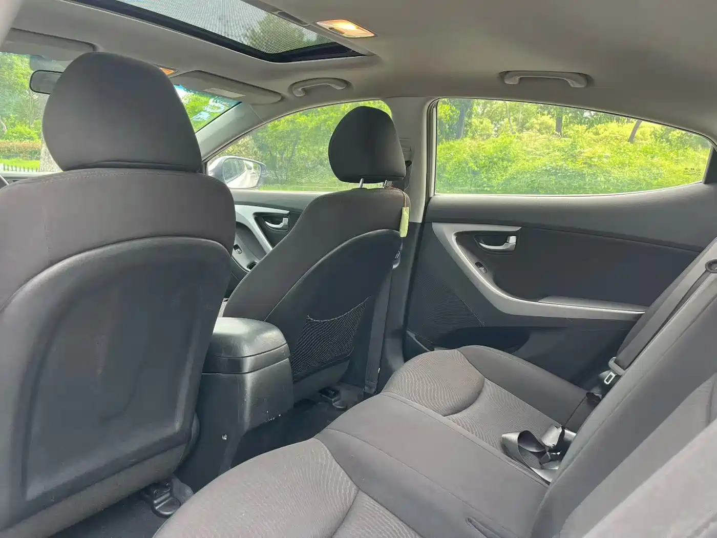 Hyundai Langdong 2015 1.6L Auto Premium фото 6