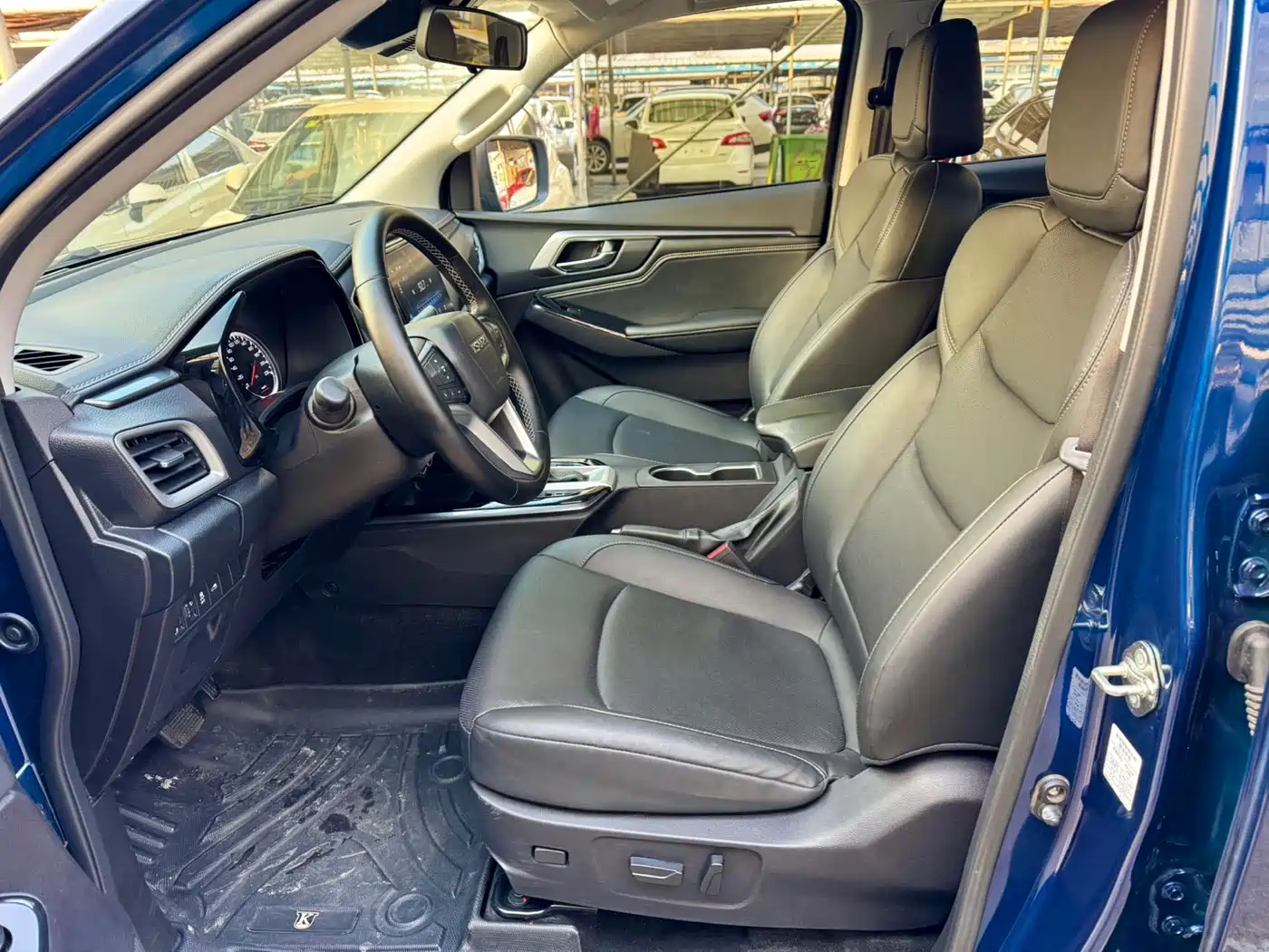 Isuzu D-MAX 2023 2021 Model 1.9T Automatic 4WD Diesel Global Tough RZ4E