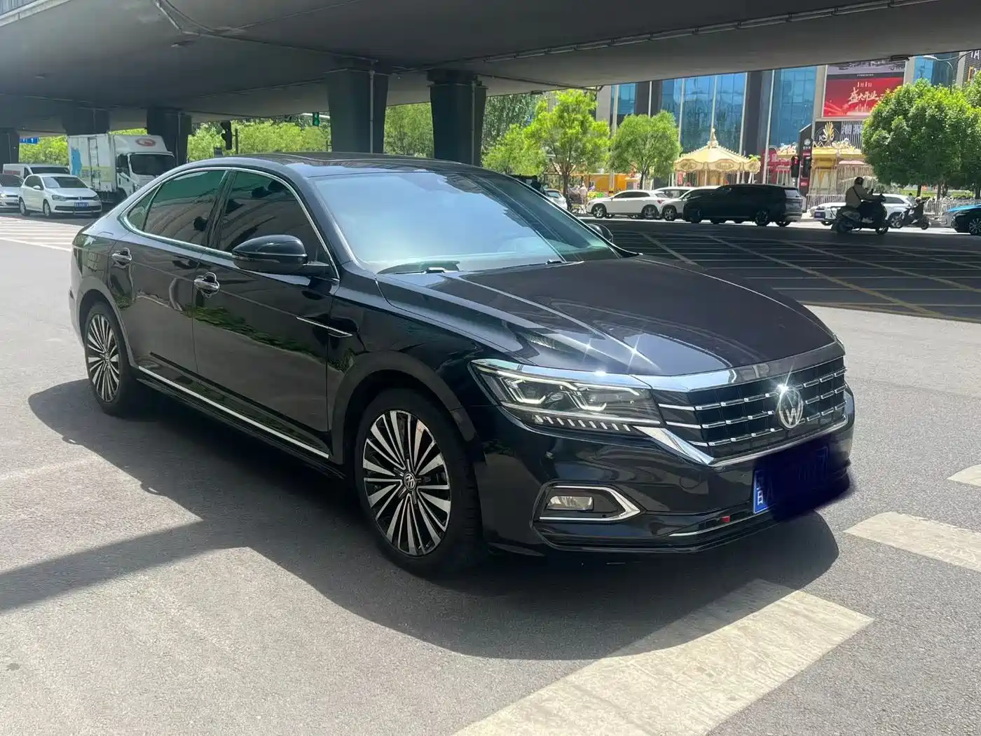 Volkswagen Passat 2019 Model 380TSI Premium Edition China VI фото 3