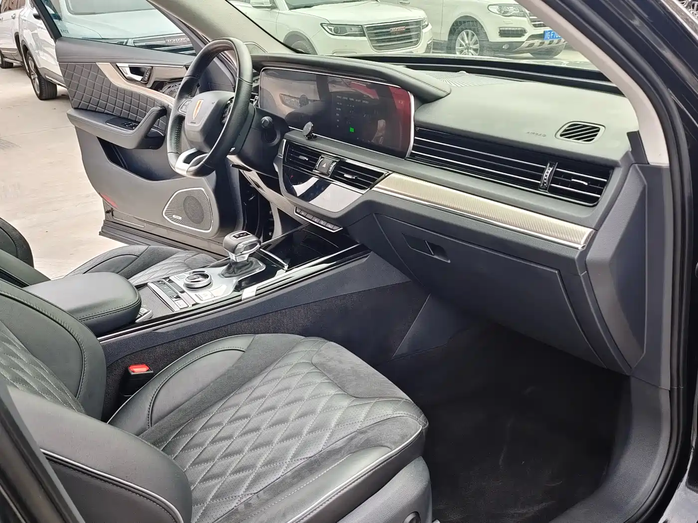 Hongqi HS5 2019 2.0T Smart Connect Enjoy Edition фото 5