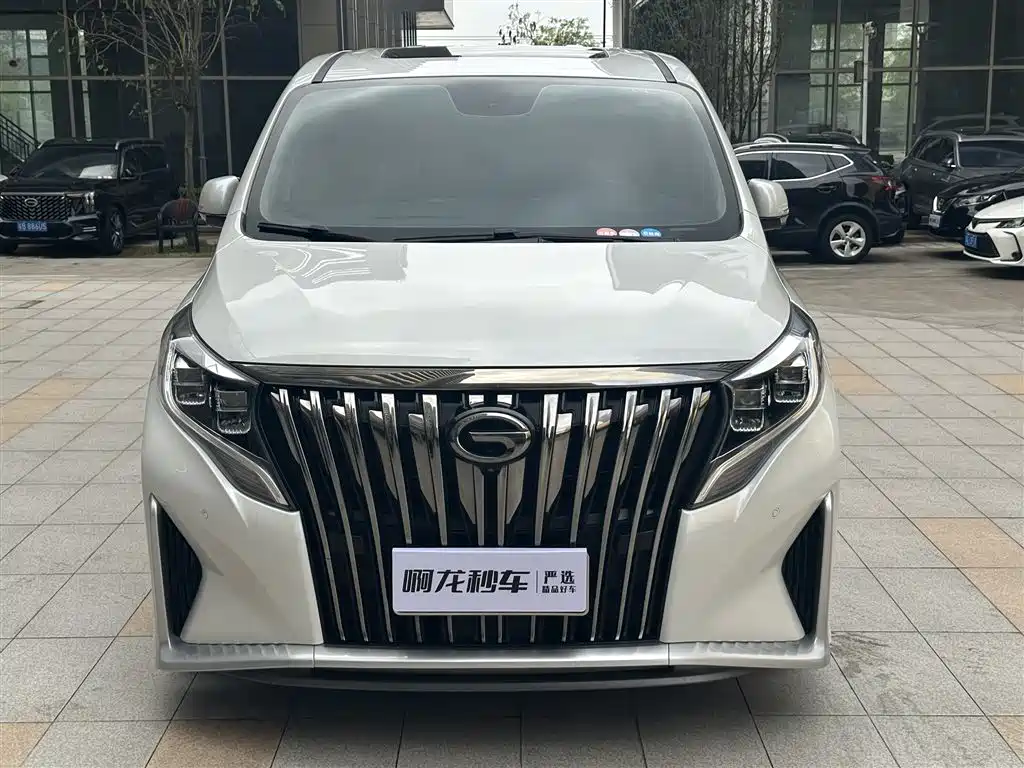 GAC TRUMPCHI M8