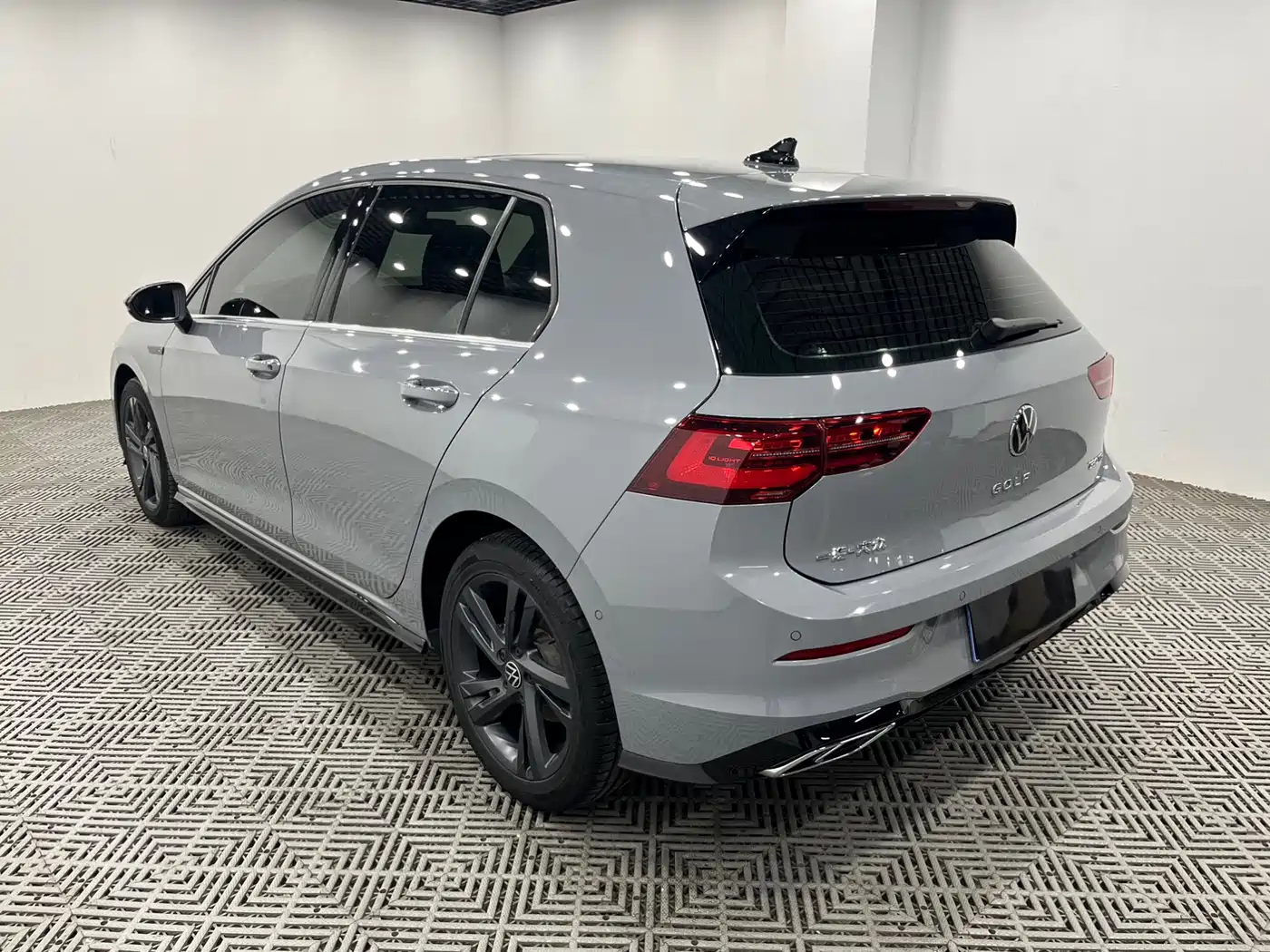 Volkswagen Golf 2023 280TSI DSG R-Line Lite фото 7