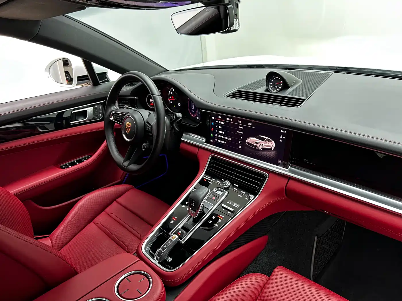 Porsche Panamera 2023 Panamera 4 Executive Long Wheelbase 2.9T фото 21