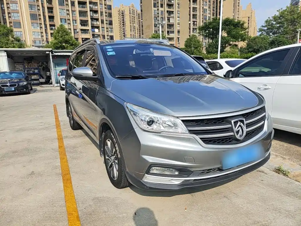 Фото 4 - Baojun 730