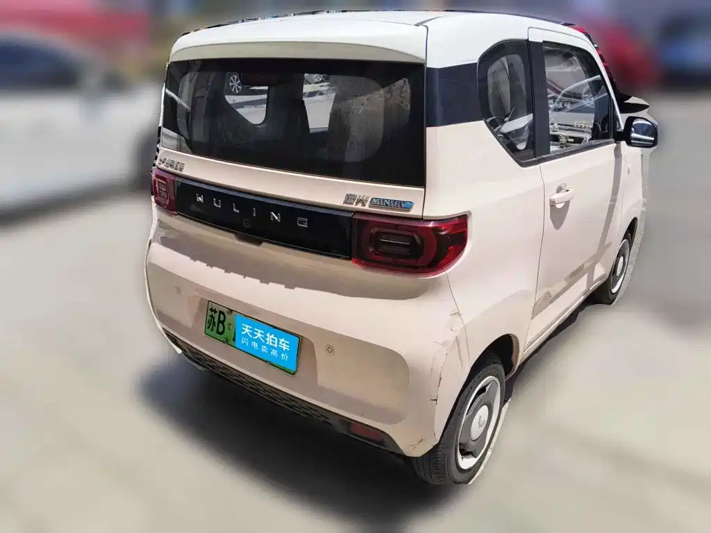 Фото 2 - Wuling Motors Hongguang MINIEV