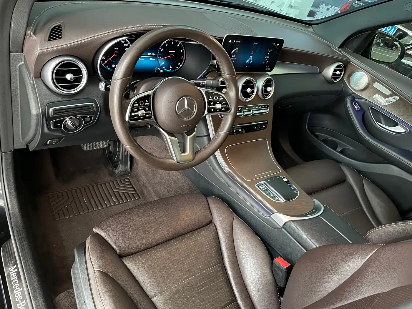 Mercedes-Benz GLC 2020 GLC 260 L 4MATIC Luxury фото 7