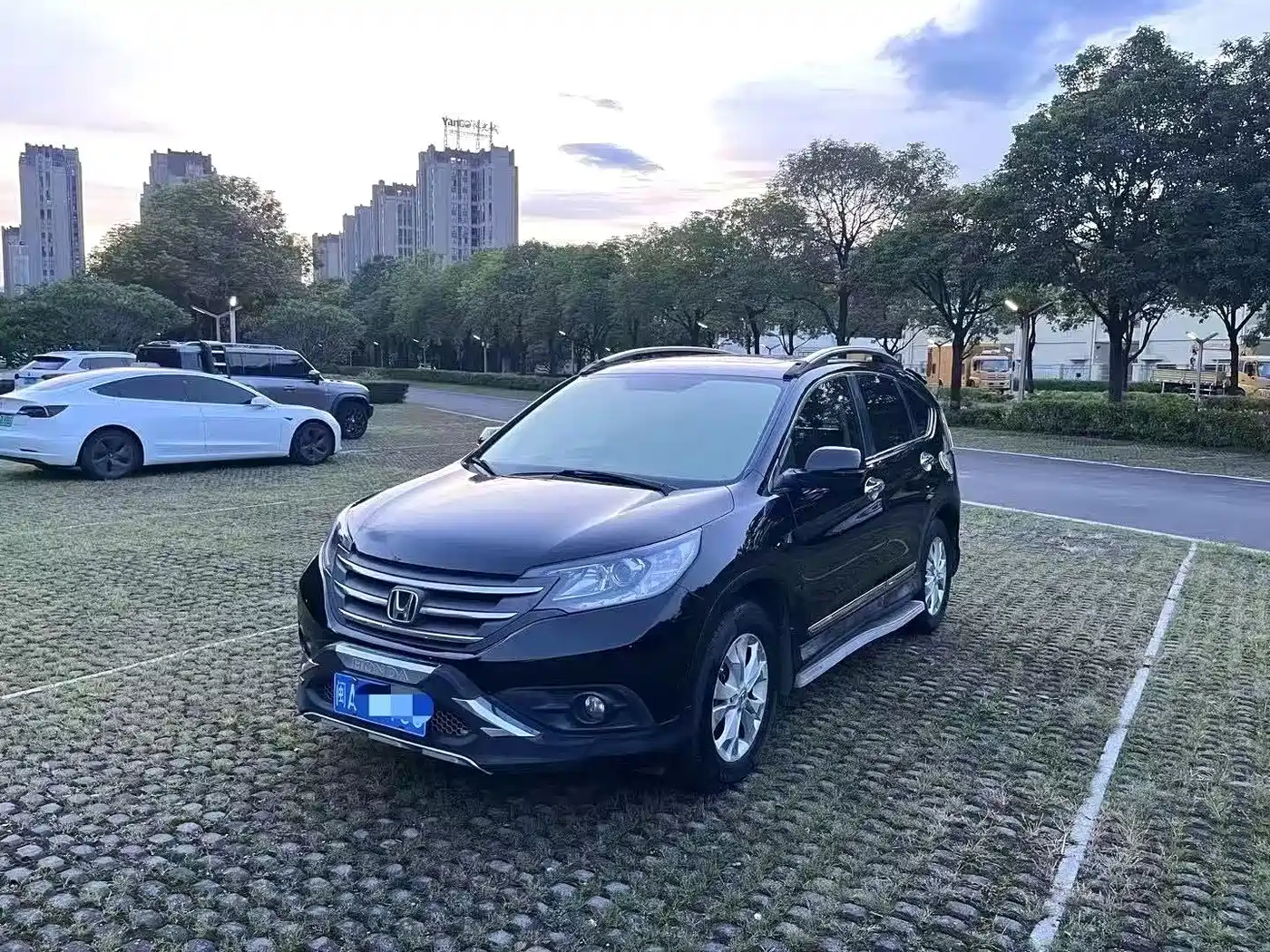 Фото 1 - Honda CR-V