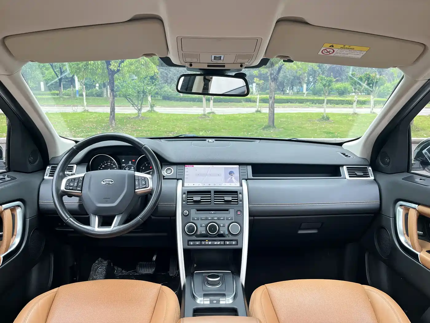 Land Rover Discovery Sport 2018 240PS HSE LUXURY Edition фото 10