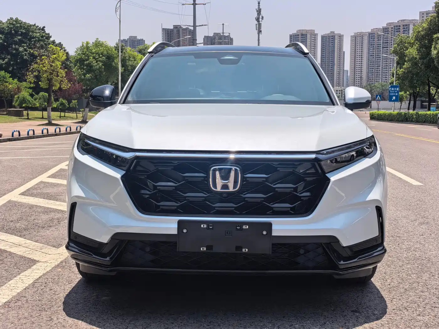 Honda CR-V 2023 2.0L e:HEV 2WD Smart Shine Edition фото 2