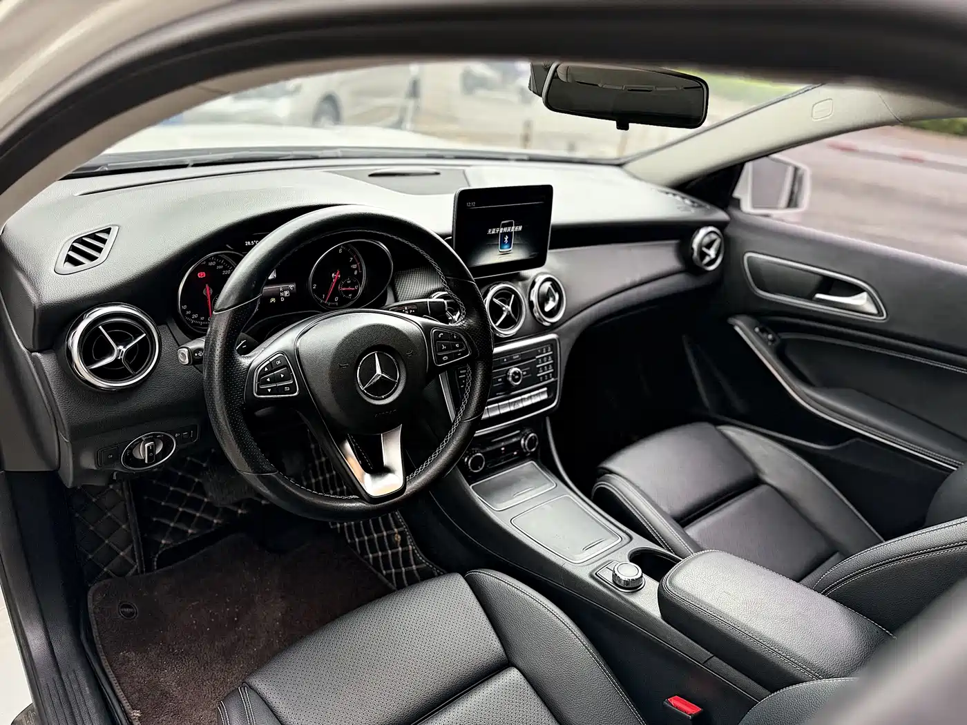 Mercedes-Benz GLA 2017 GLA 200 Dynamic фото 5