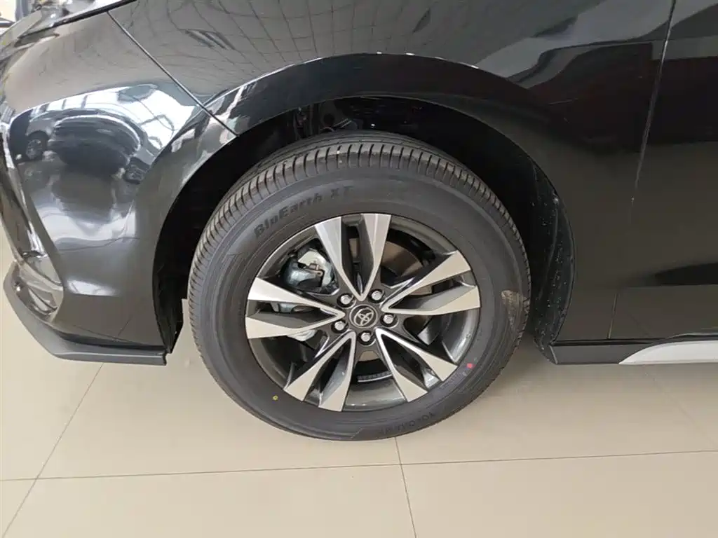 Toyota Granvia 2026 Model 2.5L Hybrid Luxury Edition фото 23
