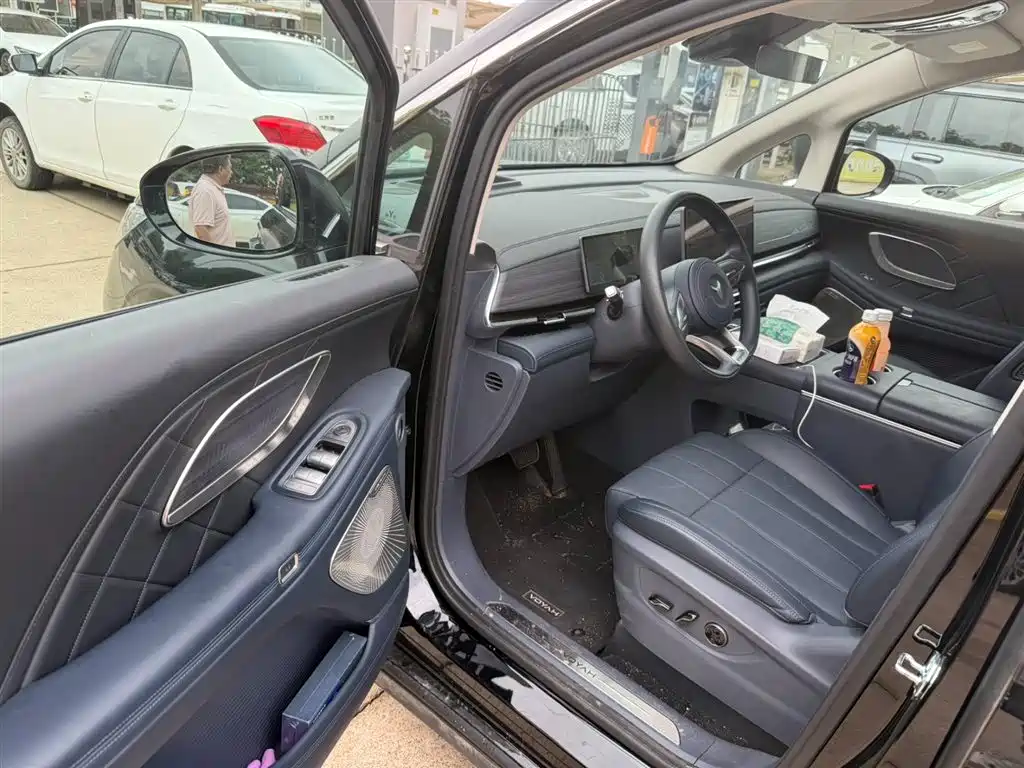 Voyah Auto Voyah Dreamer 2026 PHEV Qiankun Pro фото 2