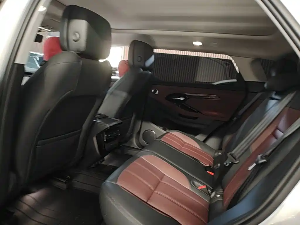 Land Rover Range Rover Evoque 2025 2024 Range Rover Evoque L 249PS Light Master Edition