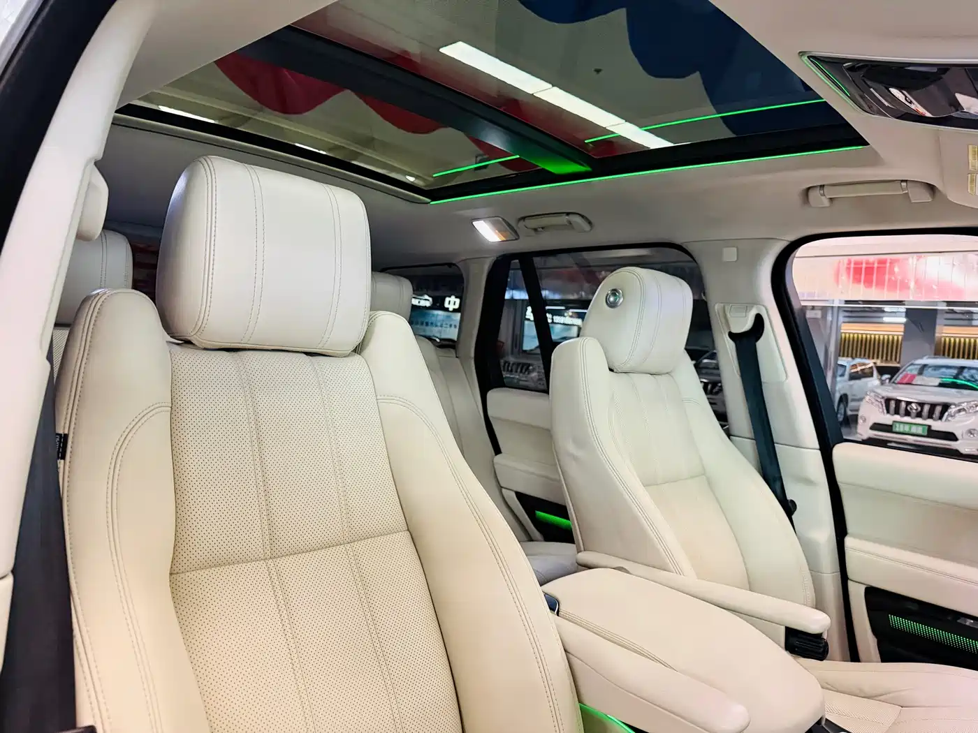 Land Rover Range Rover 2014 3.0 SC V6 Vogue SE фото 14