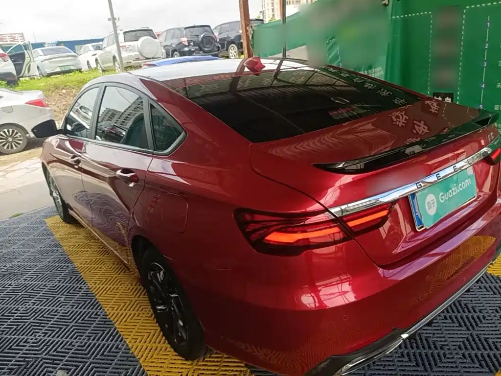 Фото 5 - Geely Binrui