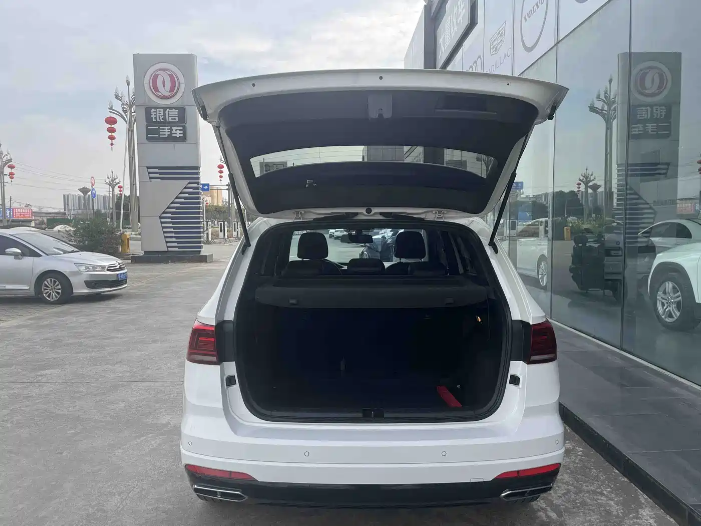 Volkswagen Tharu 2021 Model 280TSI 2WD R-Line фото 16
